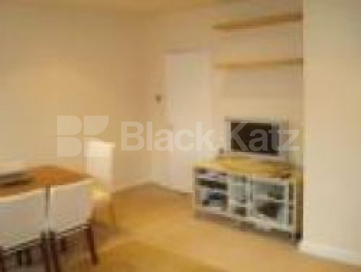 			Lovely New Instruction!!!, 2 Bedroom, 1 bath, 1 reception Flat			 Swinton Street, KINGS CROSS